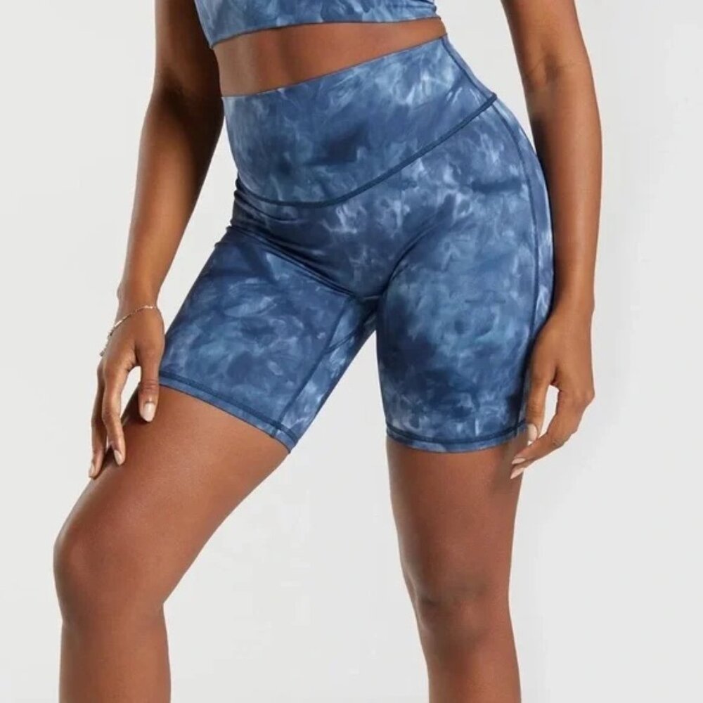 NWOT - Gymshark Elevate Cycling Shorts - Lakeside Blue Spray Dye - Size Small